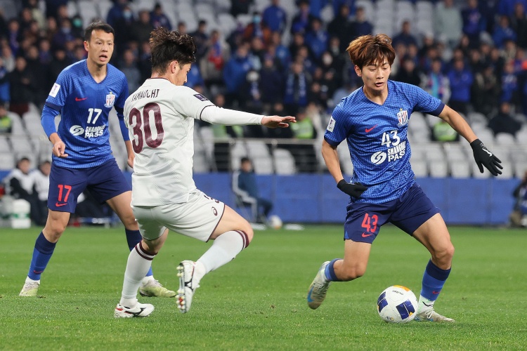 他也才18岁!杨皓宇新年3战连续首发,不怯场&对阵神户送精彩助攻